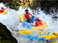 <跟團>清遠古龍峽全程漂流、美林湖摩天輪歐陸風情街純玩一天